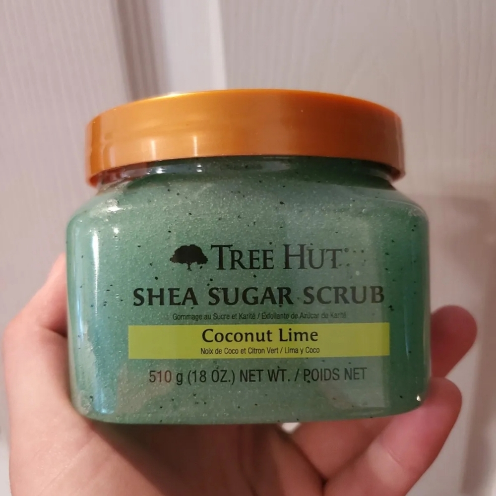tree hut shea sugar scrub Coconut Lime. Never Used.
